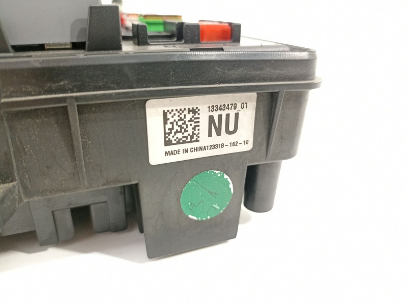 Recambio de caja reles / fusibles para opel insignia berlina cosmo referencia OEM IAM 13255300 544949969 13343479