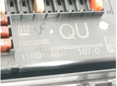 Recambio de caja reles / fusibles para opel astra j lim. selective business referencia OEM IAM 13313205   2