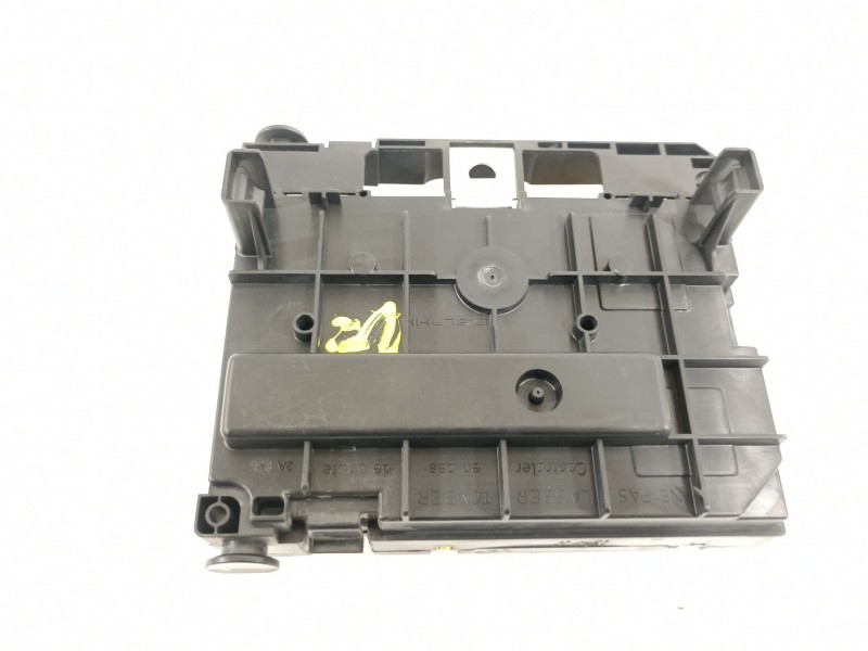 Recambio de caja reles / fusibles para peugeot 308 sport referencia OEM IAM 9664706280  