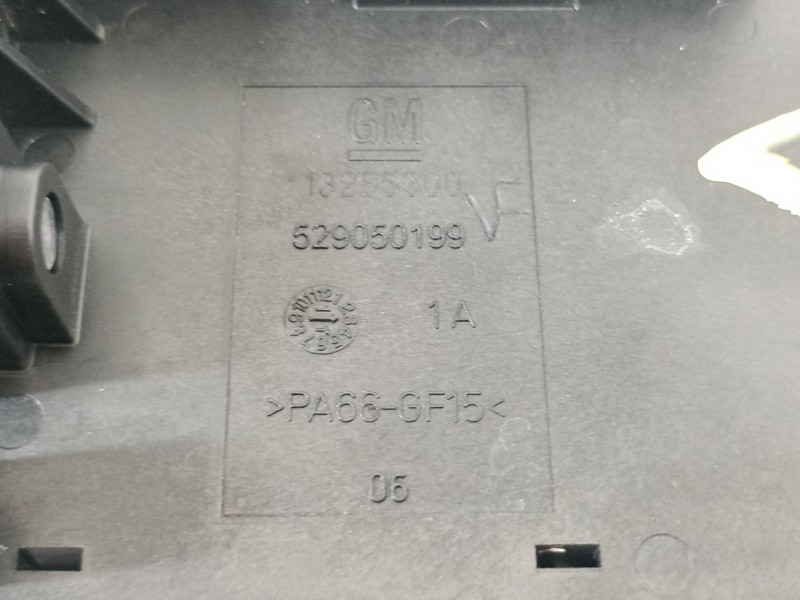 Recambio de caja reles / fusibles para chevrolet orlando lt referencia OEM IAM 13222782 529050199 13255300