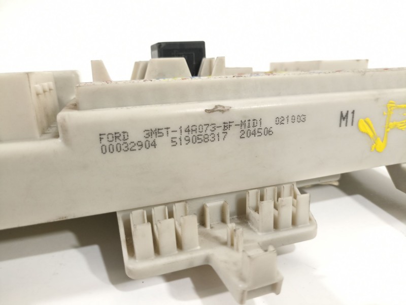 Recambio de caja reles / fusibles para ford focus c-max (cap) ambiente (d) referencia OEM IAM 3M5T14A073BF  