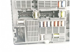 Recambio de caja reles / fusibles para renault scenic iii dynamique referencia OEM IAM 284B62342R   2