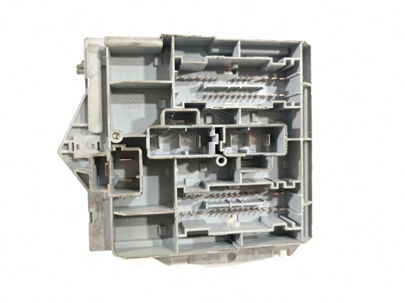 Recambio de caja reles / fusibles para fiat bravo (198) 1.4 16v active referencia OEM IAM 51775686  