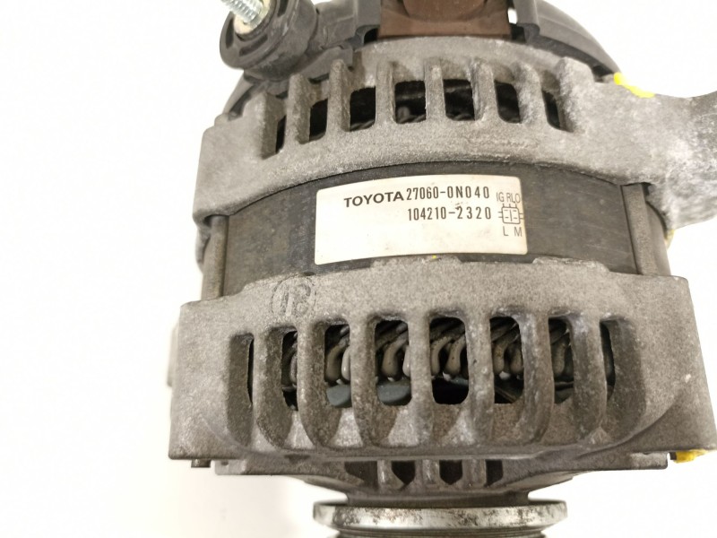 Recambio de alternador para toyota yaris connect referencia OEM IAM 270600N040  