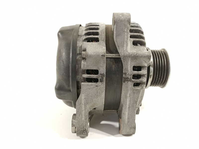 Recambio de alternador para toyota yaris connect referencia OEM IAM 270600N040  