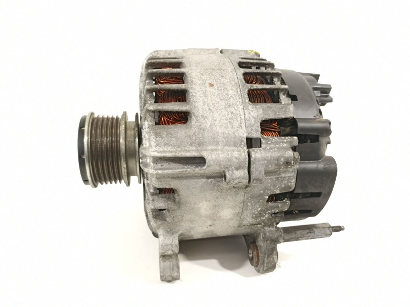 Recambio de alternador para seat leon (1p1) reference referencia OEM IAM 03L903023F  