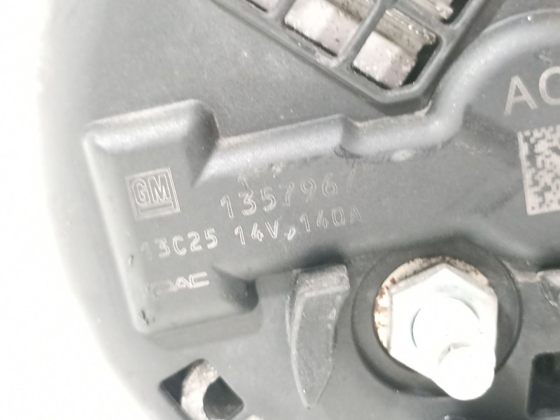 Recambio de alternador para chevrolet trax ls+ referencia OEM IAM 13579675  