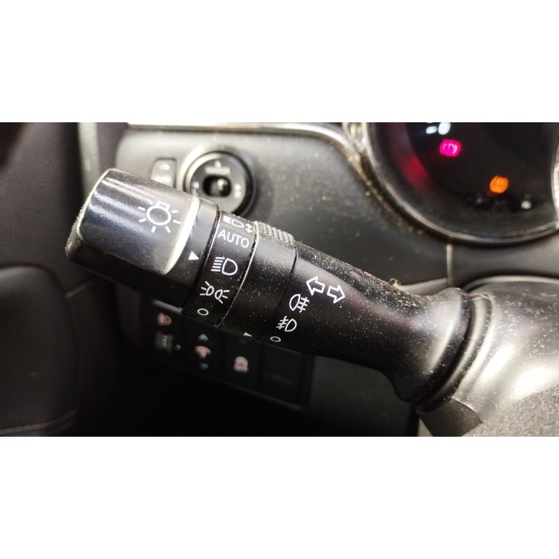 Recambio de mando luces para kia cee´d drive referencia OEM IAM 93410A2631  