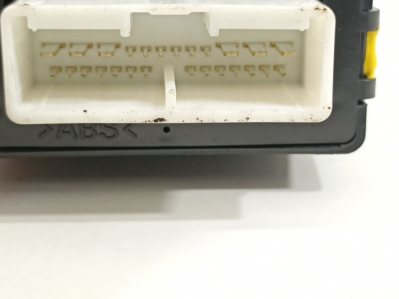 Recambio de modulo electronico para toyota rav 4 (a3) executive referencia OEM IAM 8963042010  