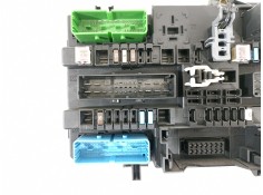 Recambio de caja reles / fusibles para opel astra gtc cosmo referencia OEM IAM 13206762   2