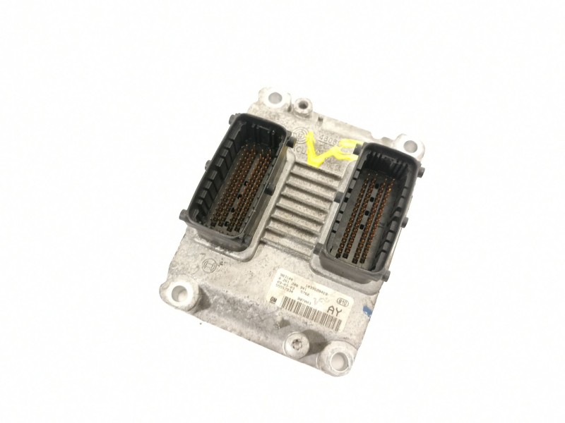 Recambio de centralita motor uce para opel corsa d cmon referencia OEM IAM 55557934  