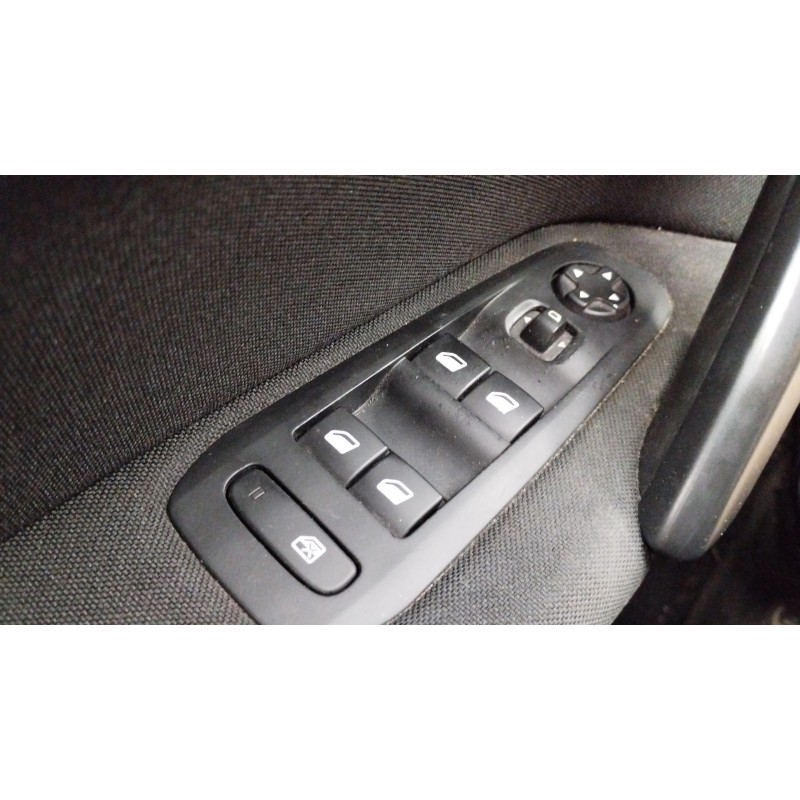 Recambio de mando elevalunas delantero izquierdo para peugeot 308 access referencia OEM IAM   