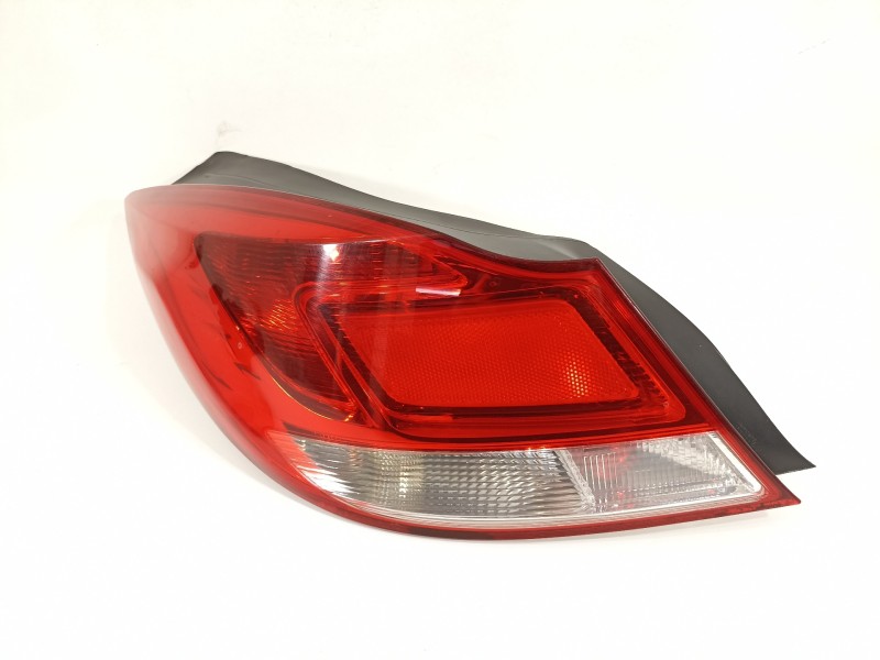 Recambio de piloto trasero izquierdo para opel insignia berlina cosmo referencia OEM IAM 13226836  