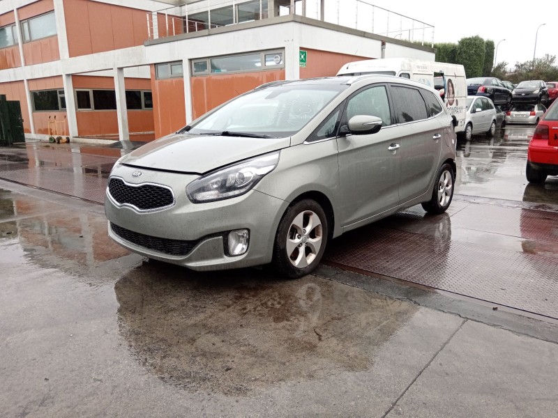 kia carens ( ) del año 2014
