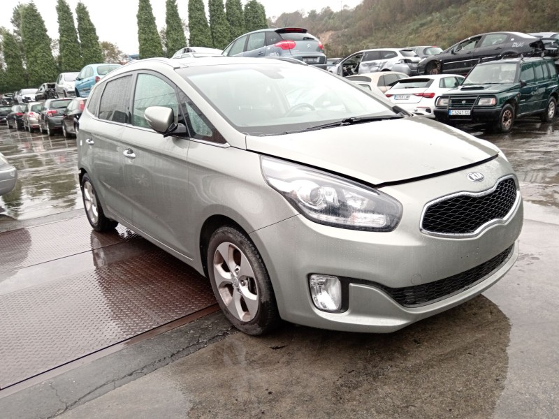 kia carens ( ) del año 2014