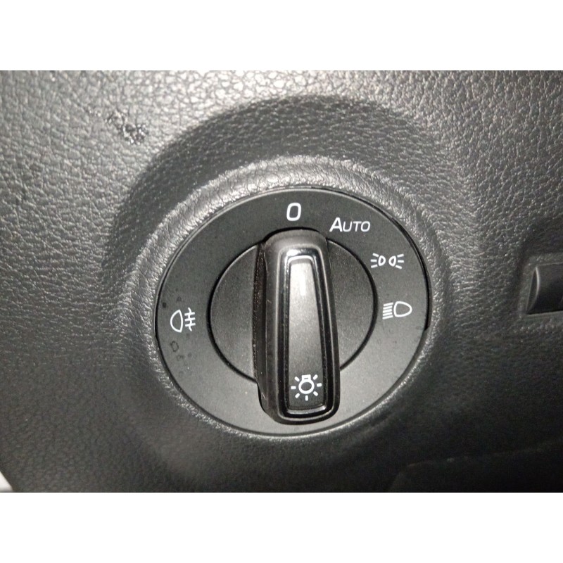 Recambio de mando luces para skoda fabia combi active referencia OEM IAM   