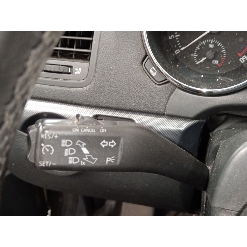 Recambio de mando intermitentes para skoda yeti active referencia OEM IAM   