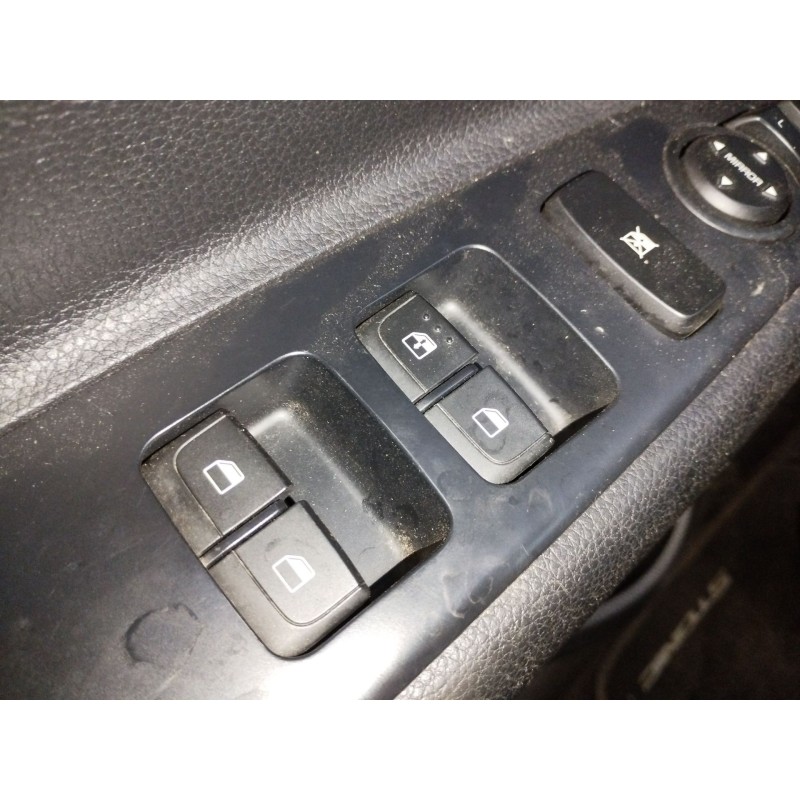 Recambio de mando elevalunas delantero izquierdo para kia stonic (ybcuv) black edition referencia OEM IAM   