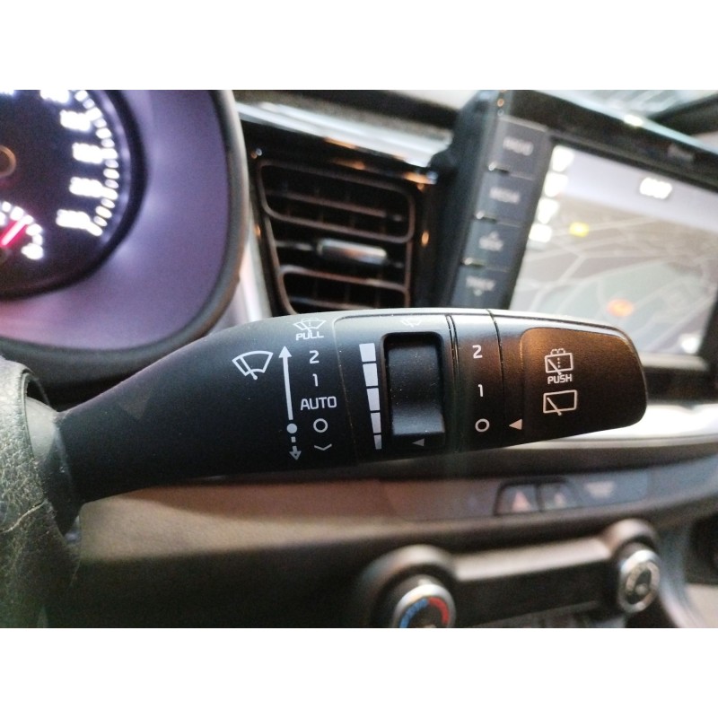 Recambio de mando limpia para kia stonic (ybcuv) black edition referencia OEM IAM   