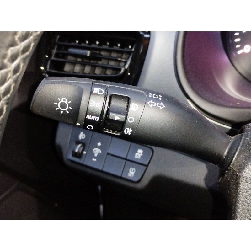 Recambio de mando luces para kia stonic (ybcuv) black edition referencia OEM IAM   