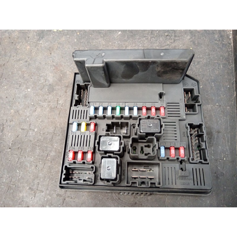 Recambio de caja reles / fusibles para nissan qashqai / qashqai +2 i (j10, nj10, jj10e) 1.5 dci referencia OEM IAM   