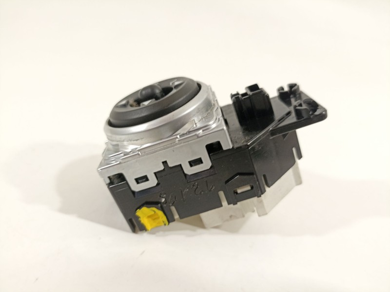 Recambio de mando retrovisor para hyundai i30 (gd) 1.4 cat referencia OEM IAM 39y4811110  