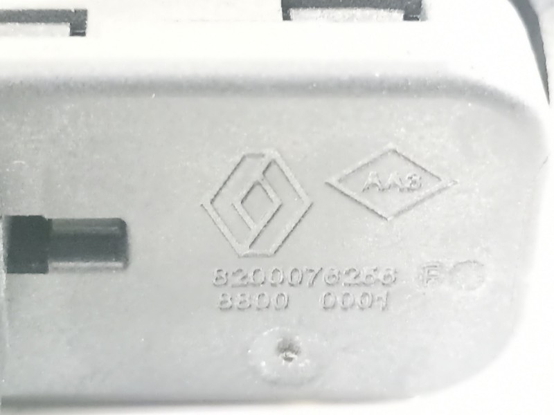 Recambio de maneta exterior porton para renault grand scenic iii bose edition referencia OEM IAM 8200076256  