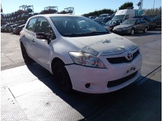 toyota auris del año 2010 2