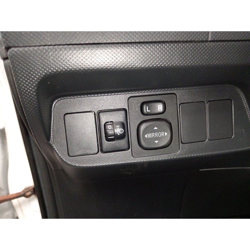 Recambio de mando retrovisor para toyota auris luna+ referencia OEM IAM   