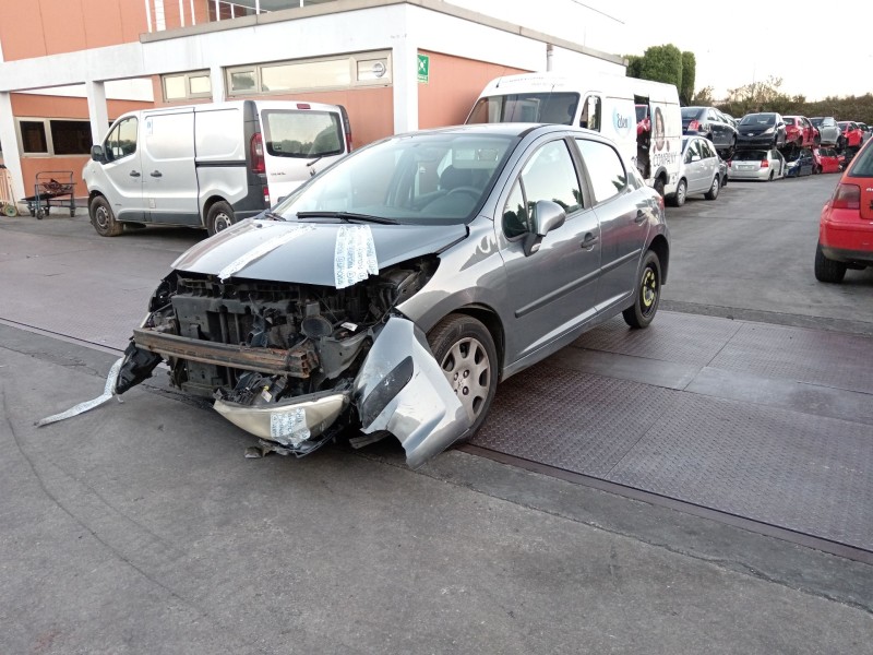 peugeot 207 del año 2008