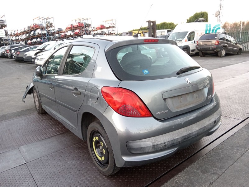 peugeot 207 del año 2008