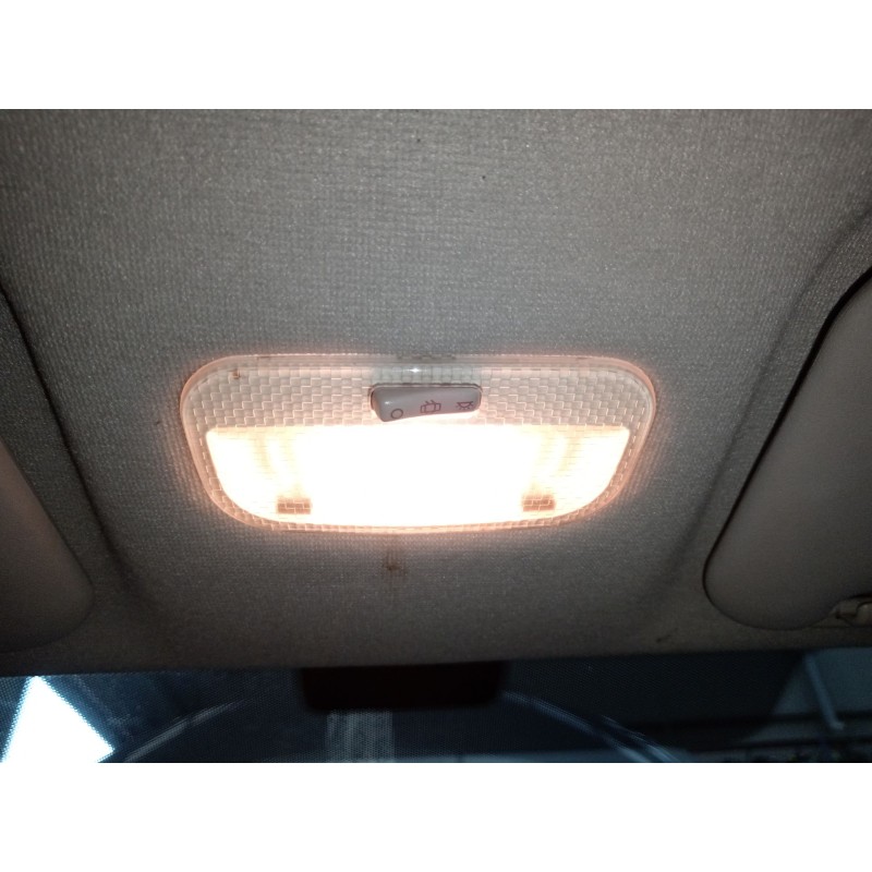 Recambio de luz interior para peugeot 207 confort referencia OEM IAM   