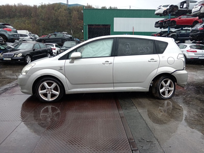 toyota corolla verso (r1) del año 2006