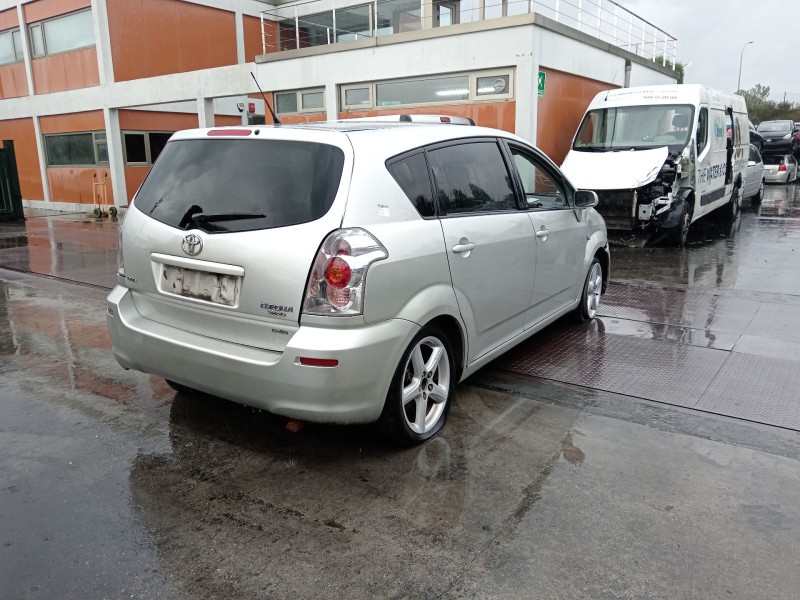 toyota corolla verso (r1) del año 2006
