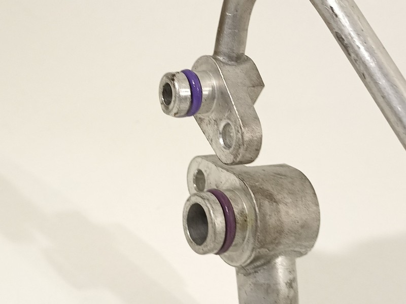 Recambio de tubo aire acondicionado para volkswagen golf vii lim. gte referencia OEM IAM 5Q1816738G  8R0260696A