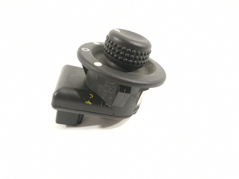 Recambio de mando retrovisor para renault express rjk/fd0/ab6ua1ec2110 referencia OEM IAM 255704649R  