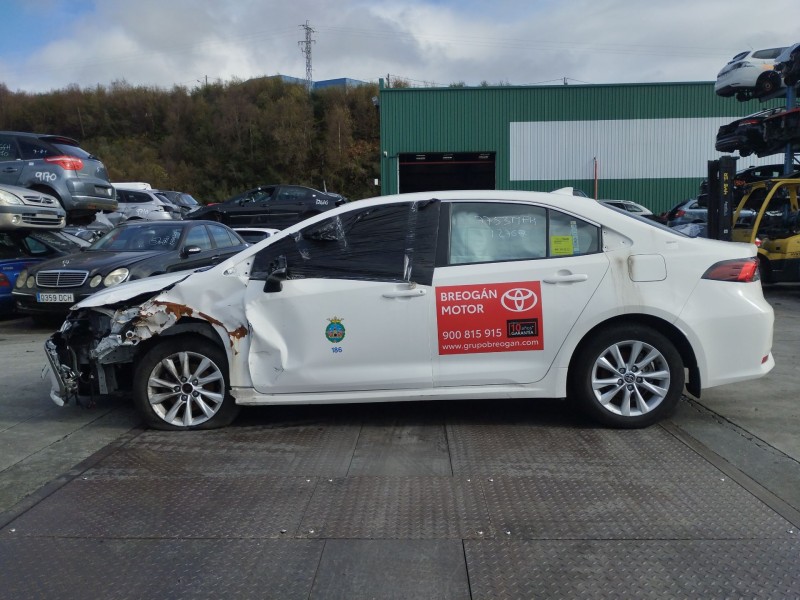 toyota corolla e21 del año 2023