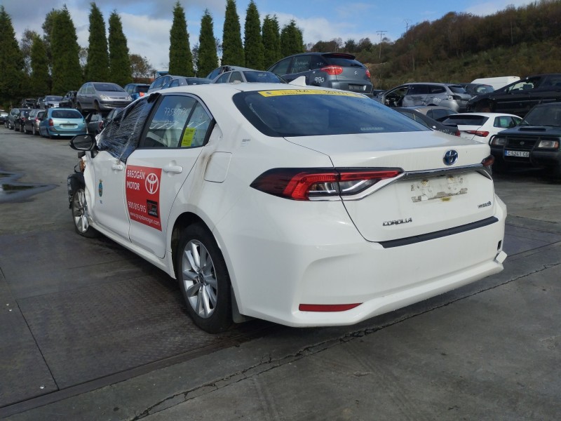 toyota corolla e21 del año 2023