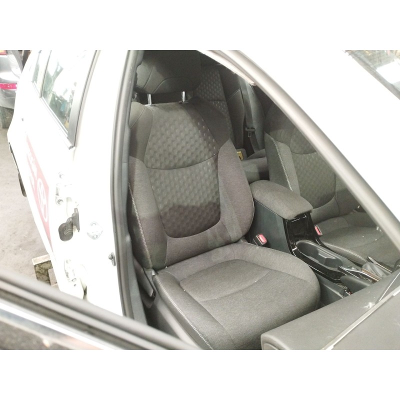 Recambio de asiento delantero derecho para toyota corolla e21 corolla tup referencia OEM IAM   