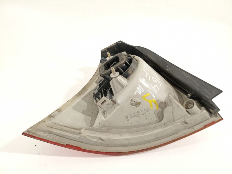 Recambio de piloto trasero derecho para volkswagen golf v berlina (1k1) gti referencia OEM IAM 1K6945096E  