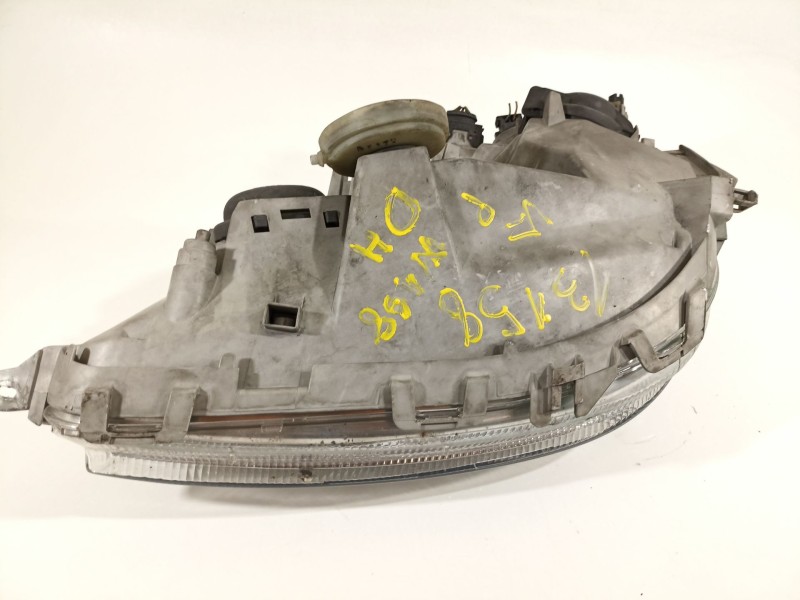 Recambio de faro derecho para mercedes-benz clase a (w168) 140 (168.031) referencia OEM IAM A1688200261  