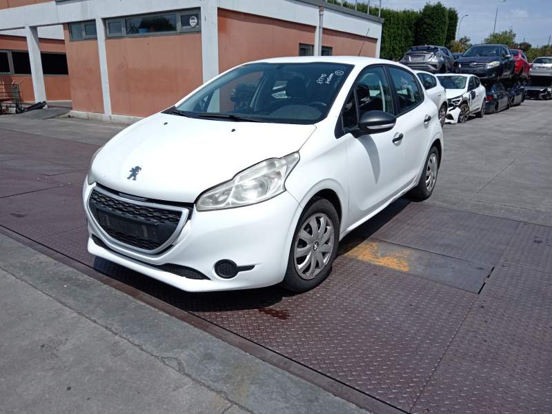 peugeot 208 i (ca_, cc_) del año 2013