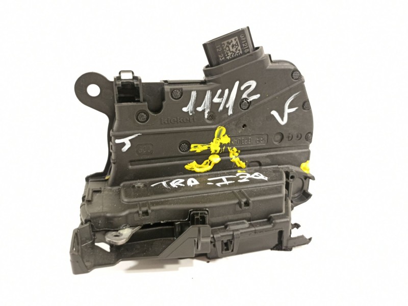 Recambio de cerradura puerta trasera izquierda para renault captur limited referencia OEM IAM 805034742r  