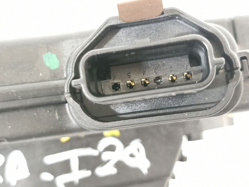 Recambio de cerradura puerta trasera izquierda para renault captur limited referencia OEM IAM 805034742r  