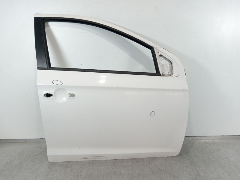 Recambio de puerta delantera derecha para hyundai i20 city s referencia OEM IAM   