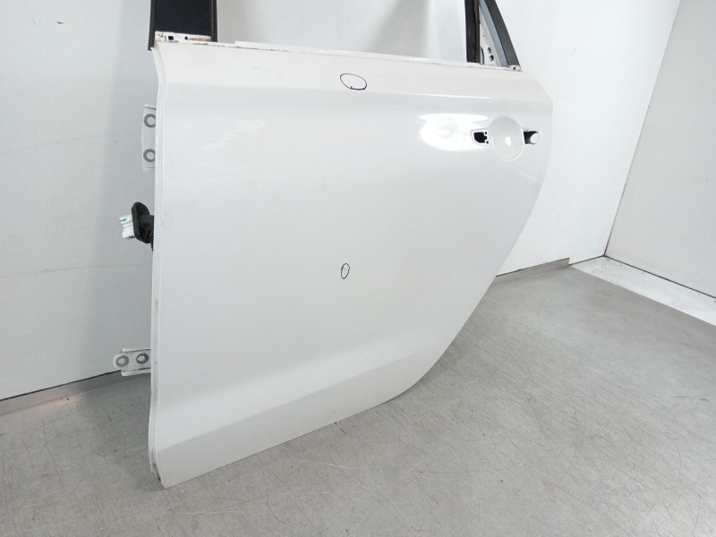 Recambio de puerta trasera izquierda para hyundai i30 (pd) essence referencia OEM IAM   