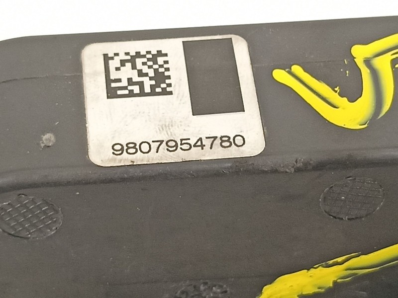 Recambio de cerradura puerta trasera derecha para peugeot 308 access referencia OEM IAM 9807954780  