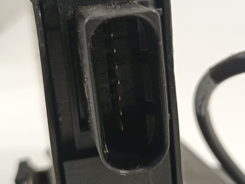 Recambio de cerradura puerta delantera izquierda para peugeot 308 access referencia OEM IAM 9807954380  9807954380