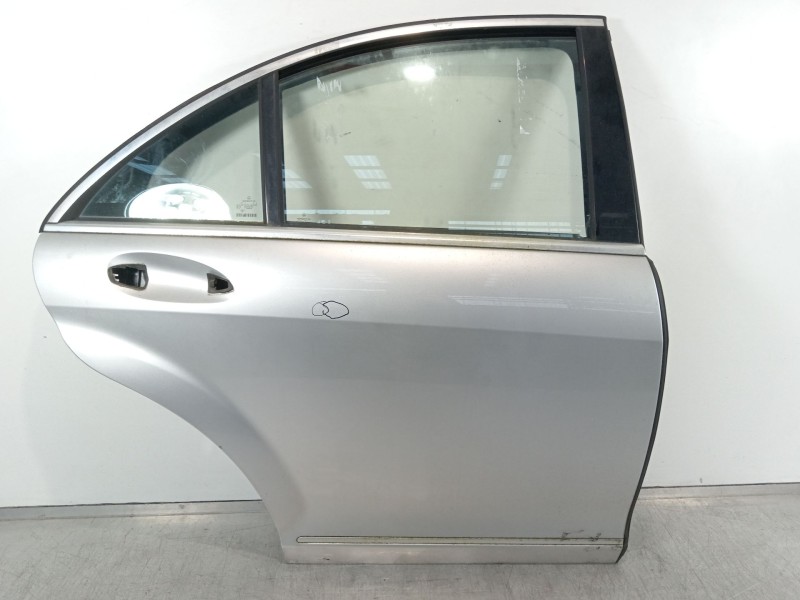 Recambio de puerta trasera derecha para mercedes-benz clase s (w221) berlina 350 (221.056) referencia OEM IAM A221  