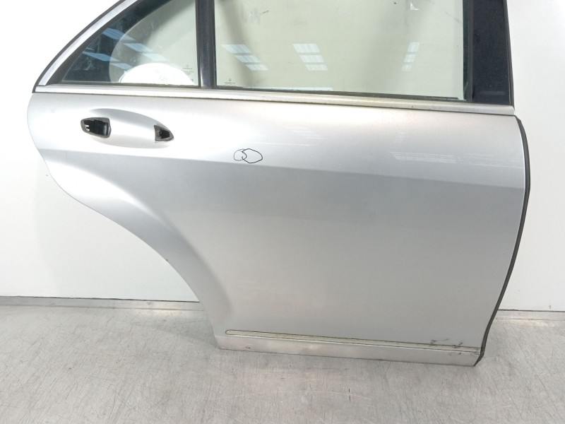 Recambio de puerta trasera derecha para mercedes-benz clase s (w221) berlina 350 (221.056) referencia OEM IAM A221  